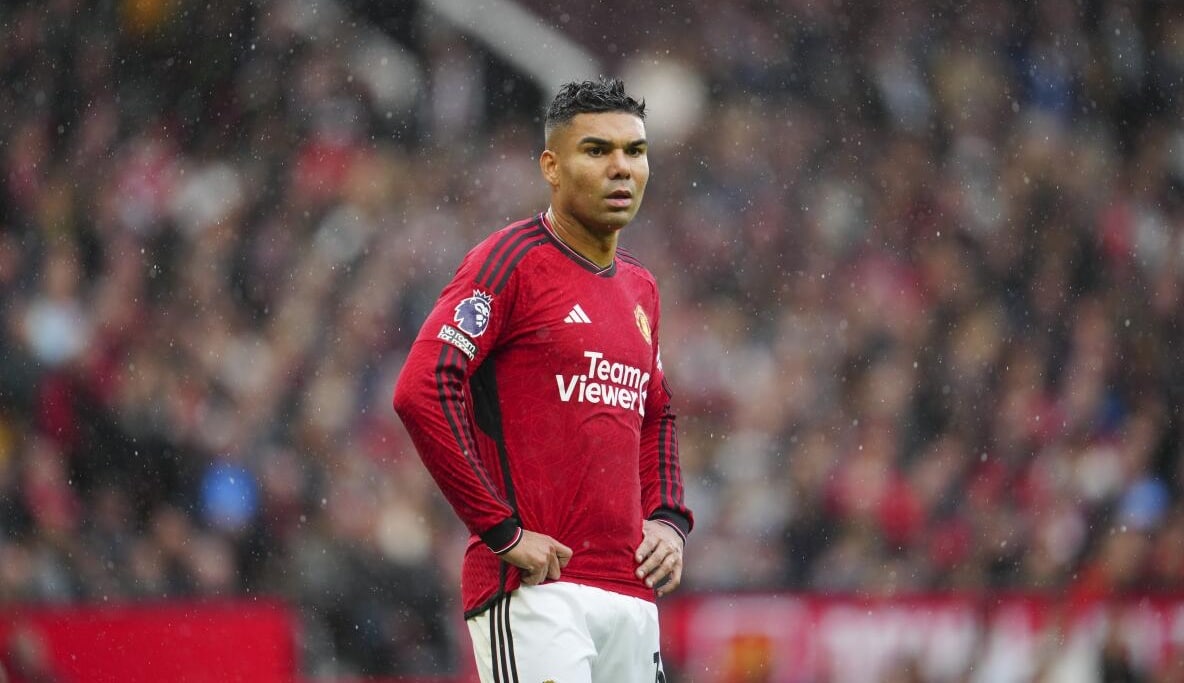 Casemiro: Hugely-damaging Man Utd ‘regret’ claims emerge as major U-turn sees Ten Hag target £61m replacement - Bóng Đá