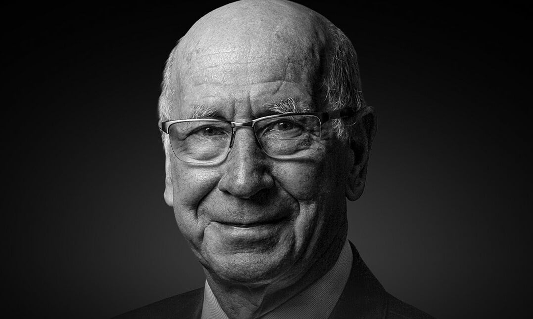 Huyền thoại Bobby Charlton. Ảnh: ManUtd