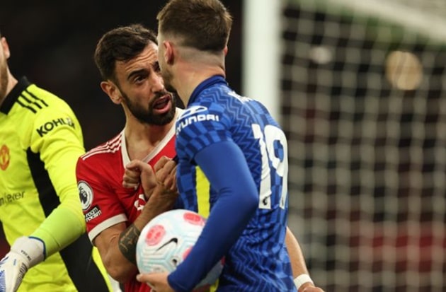 Bruno Fernandes welcomes Mason Mount