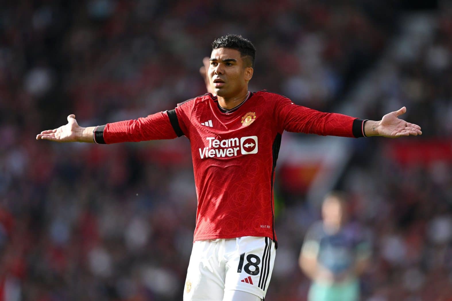 Cú lừa Casemiro xuất hiện - Bóng Đá