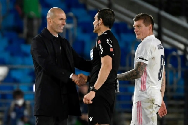 Zidane và Real đã tự bắn vào chân mình - Bóng Đá