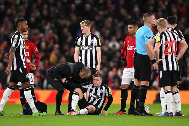 Quá bạc nhược! Man Utd thua 0-3 trận thứ 2 liên tiếp - Bóng Đá