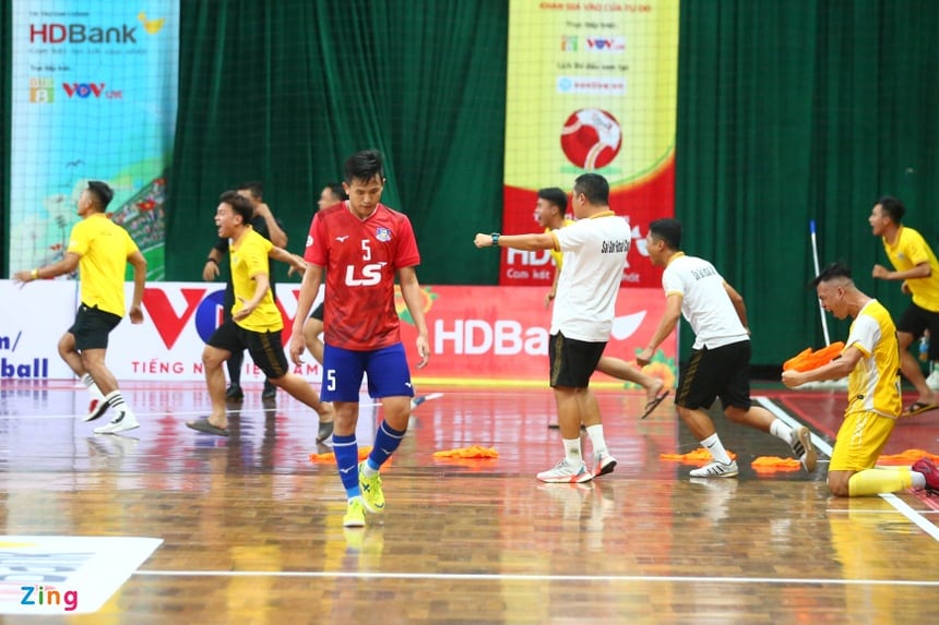 Cảm xúc trái ngược ở chung kết futsal Cúp Quốc gia - Bóng Đá